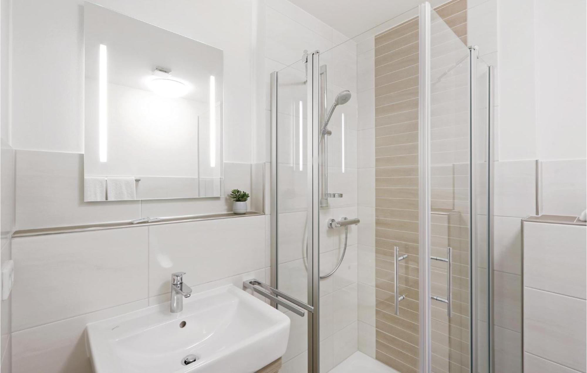 Amazing Apartment In Dagebuell With Kitchenette Екстер'єр фото