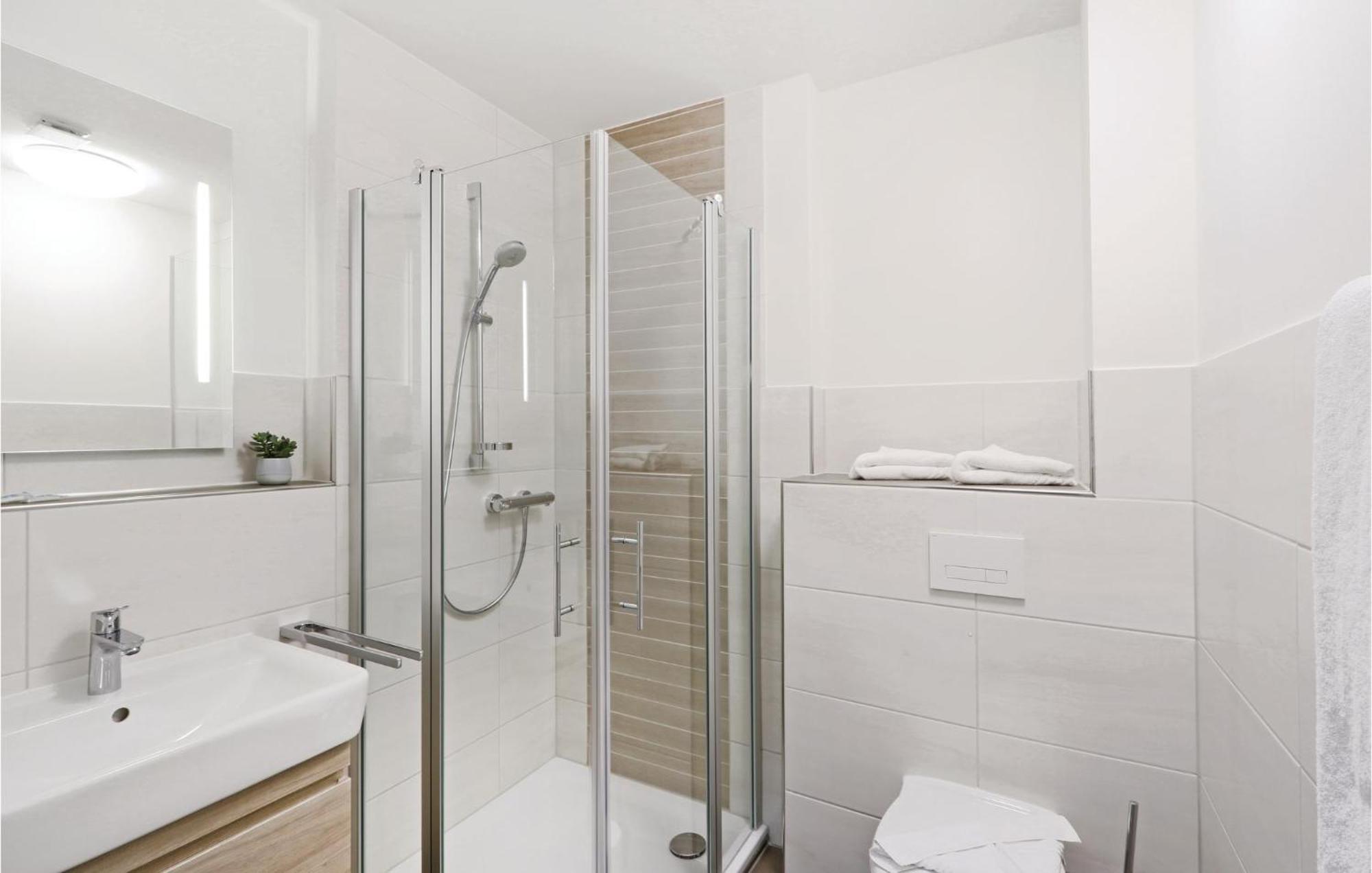 Amazing Apartment In Dagebuell With Kitchenette Екстер'єр фото